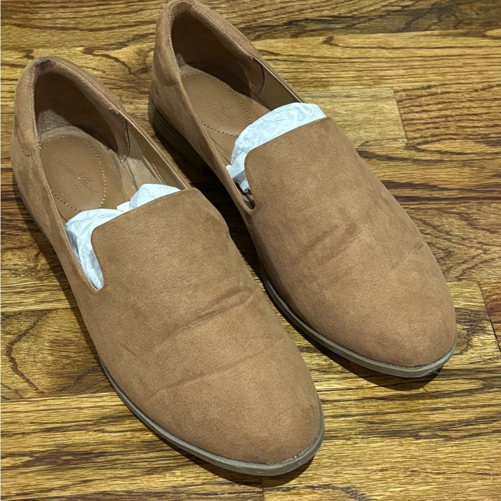 Universal Thread Loafers - Picture 3 of 9